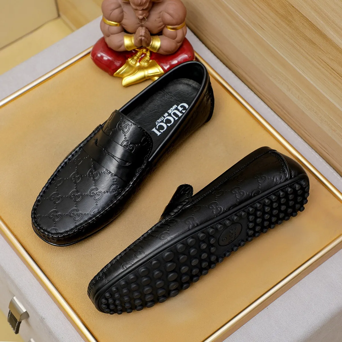 Men's shoes 💰360💰💰GUCCI Gucci official website synchronizes the latest model 🛃The upper is made of imported cowhide, 🐷leather lining, rubber outsole, 🎩🎩top handcrafted with fine stitch and thread workmanship🔍definitely satisfy those perfectionist men who pursue high luxury quality 👏 3 colors available! Code number 38-45 Large quantity in stock